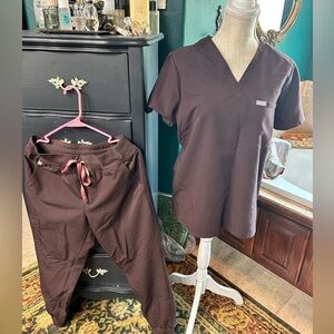 Figs Chocolate Brown Scrub Top